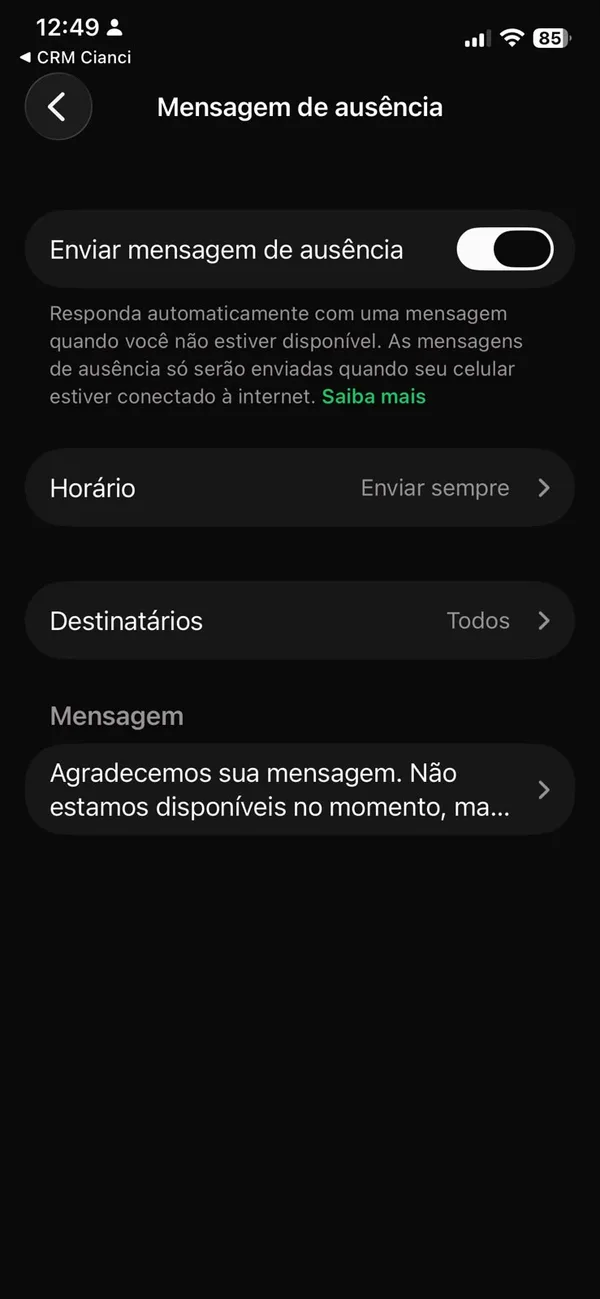 Tela de Mensagem de ausência ativada, com os campos Horário, Destinatários e Mensagem