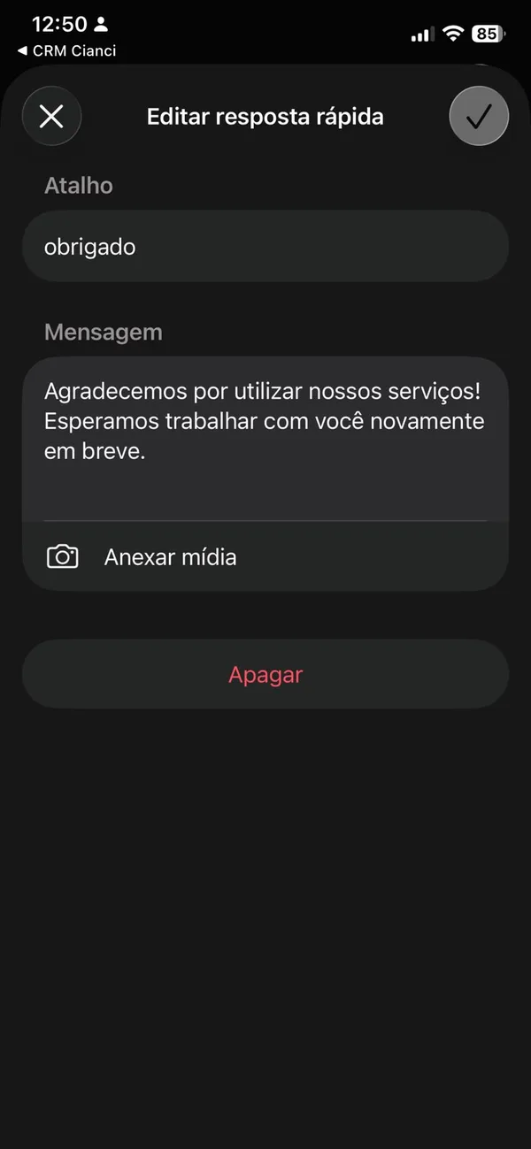 Tela Editar resposta rápida com o atalho obrigado, o texto da mensagem e a opção Anexar mídia
